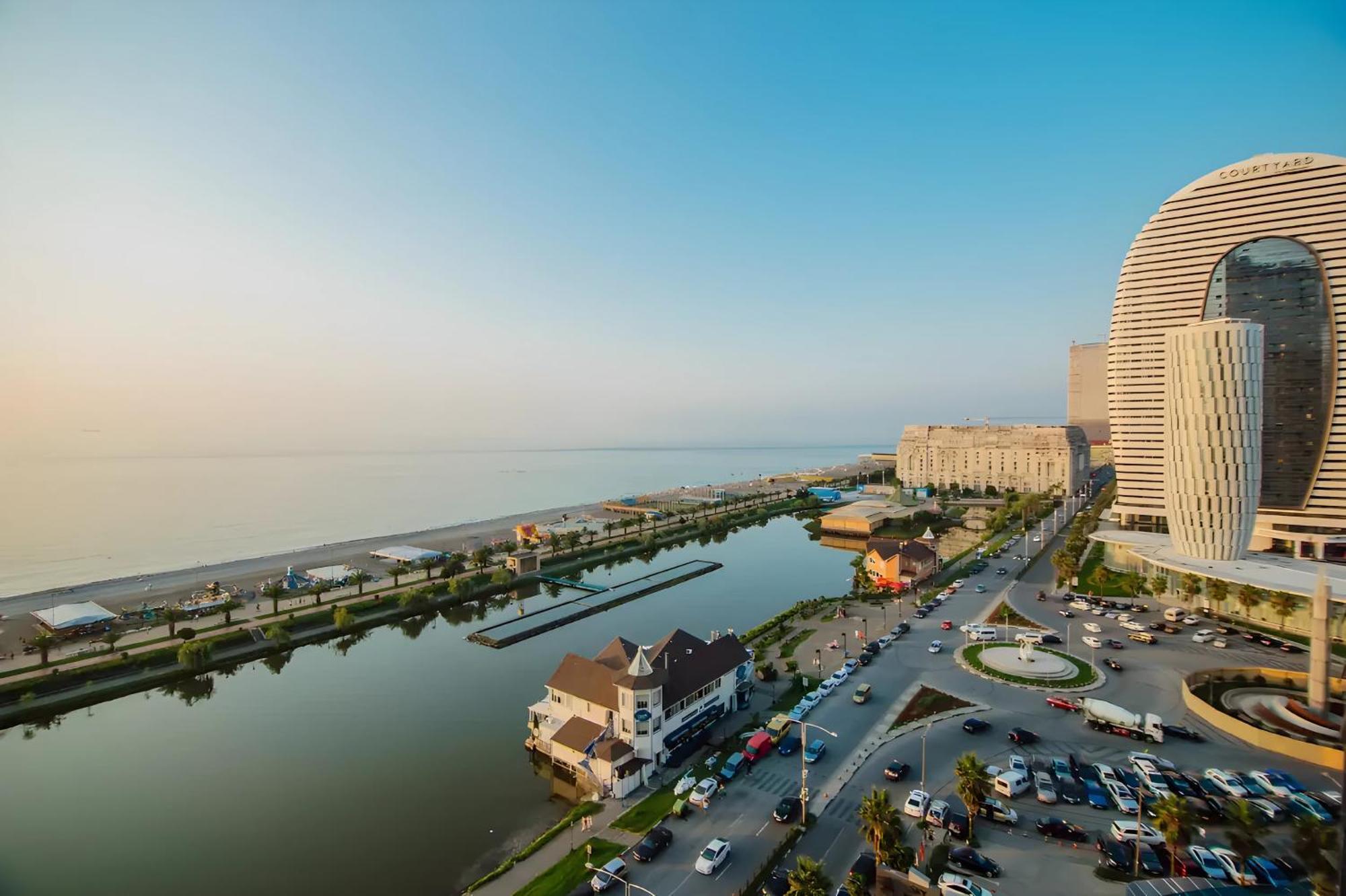 Апартаменты View From Above Orbi City Батуми Экстерьер фото