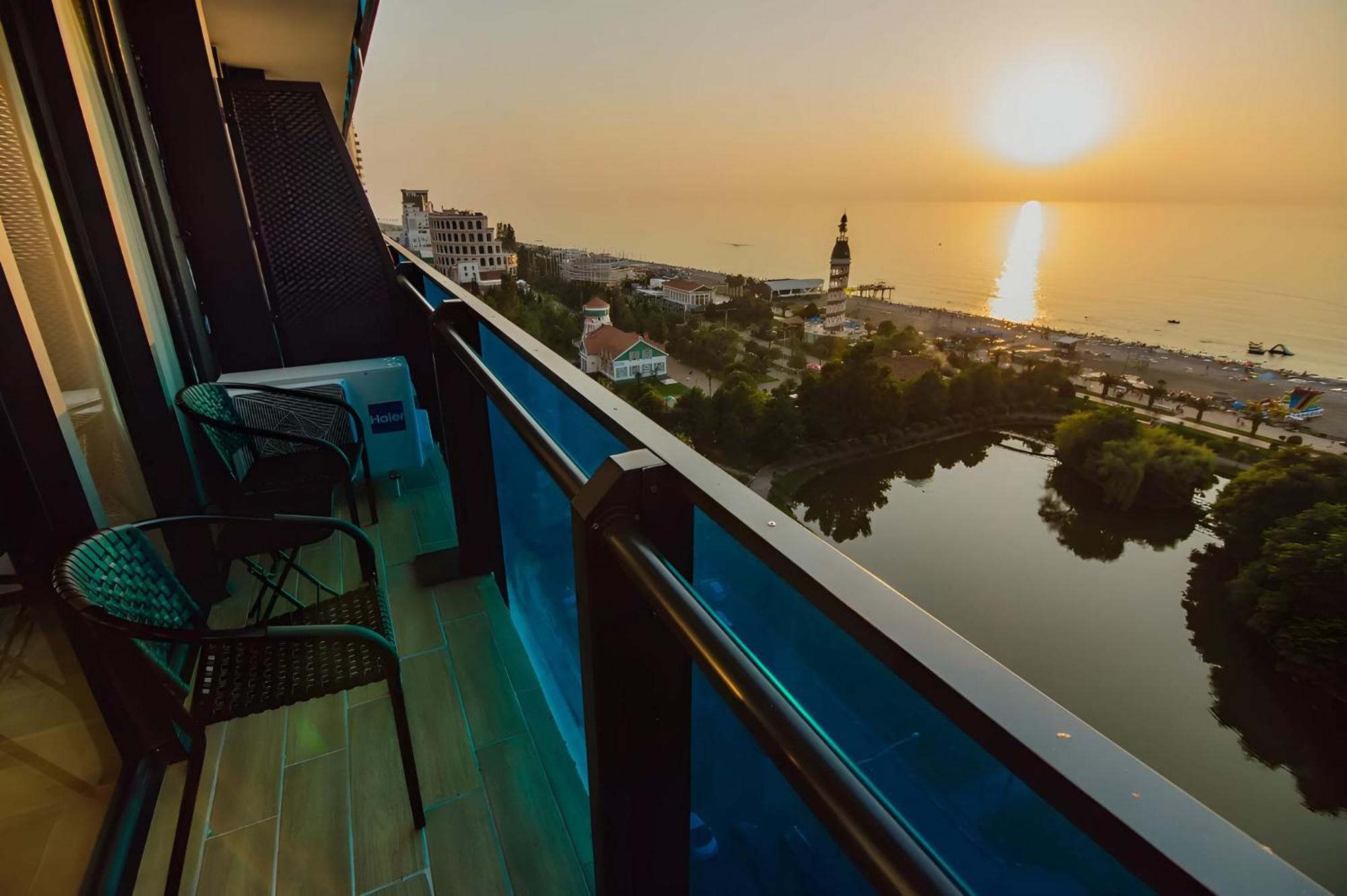 Апартаменты View From Above Orbi City Батуми Экстерьер фото